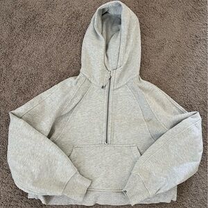 Lululemon half zip cropped scuba sweatshirt size M/L